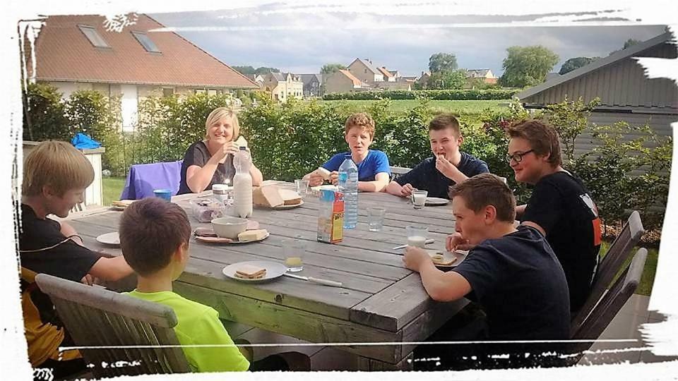 Flanders Fields Cottage Beveren  ภายนอก รูปภาพ